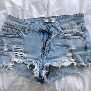 Super cute jean shorts